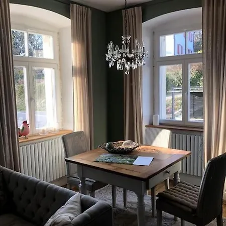 Schoener Wohnen Im Alten Rathaus In Achberg, See+berge Vor Der Tuer דירה אכברג