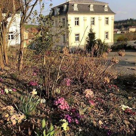 Schoener Wohnen Im Alten Rathaus In Achberg, See+berge Vor Der Tuer * אכברג
