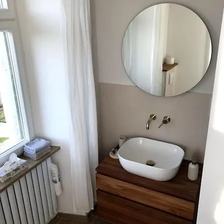 Schoener Wohnen Im Alten Rathaus In Achberg, See+berge Vor Der Tuer דירה *