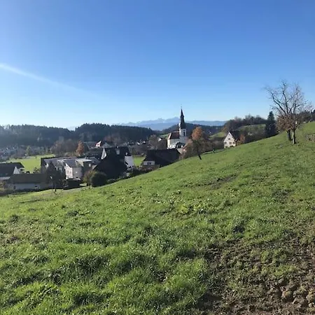 Schoener Wohnen Im Alten Rathaus In Achberg, See+berge Vor Der Tuer * אכברג